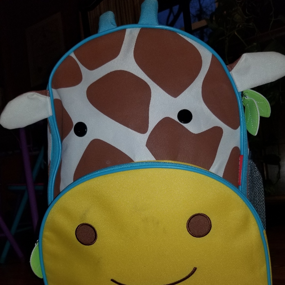 SKIP*HOP Zoo Little Kid Rolling Luggage